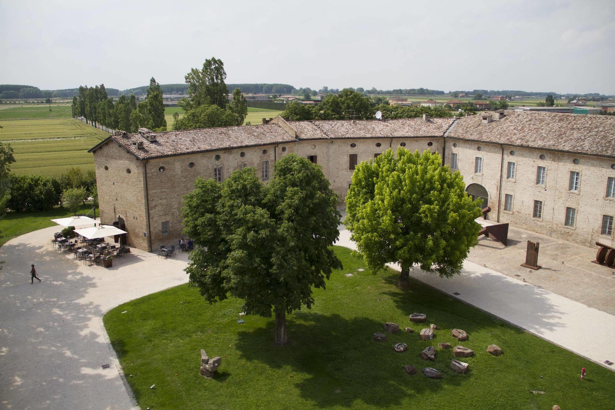 Locanda Abbazia Di Valserena - Csac Hotel Parma Buitenkant foto