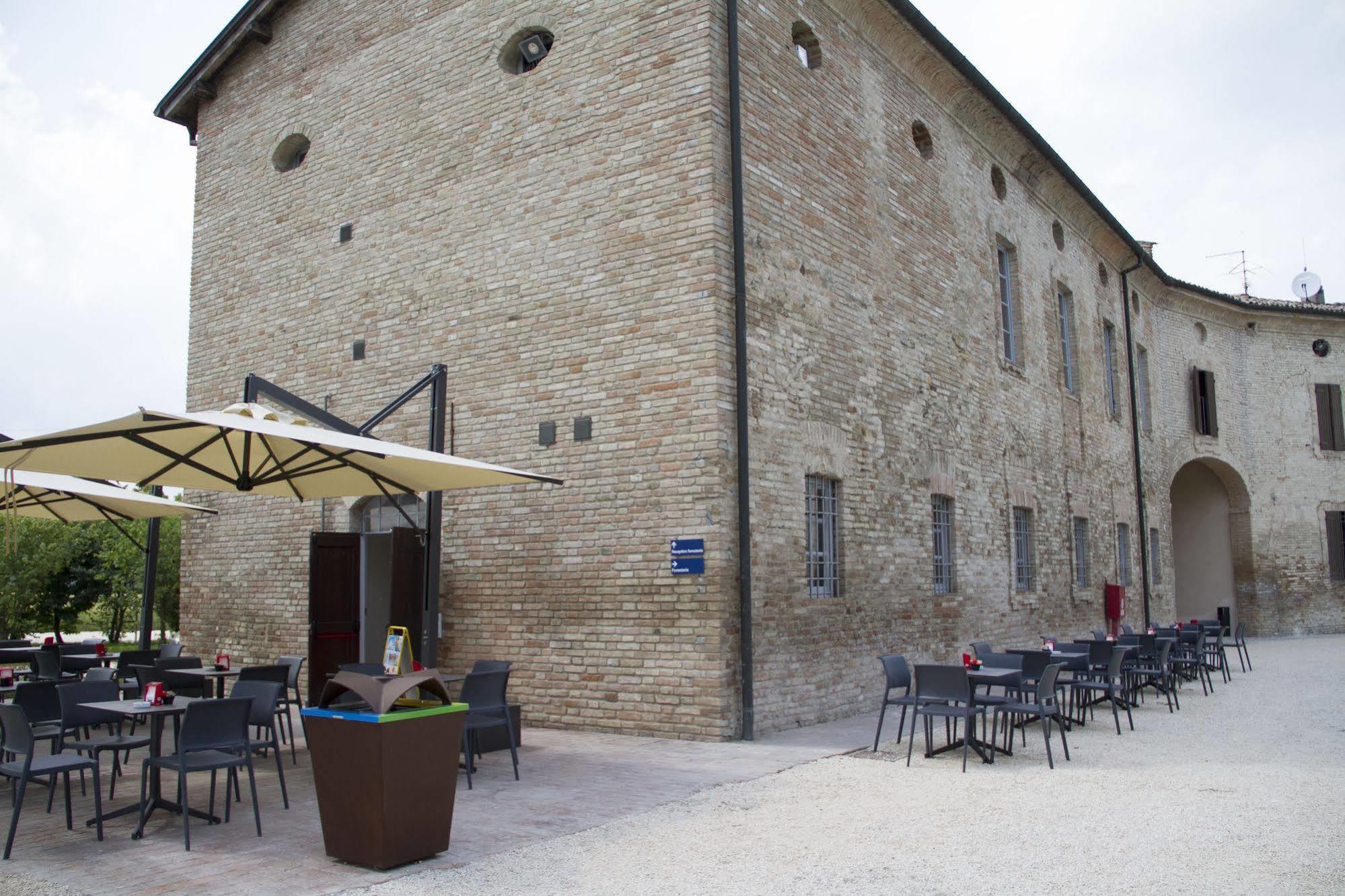 Locanda Abbazia Di Valserena - Csac Hotel Parma Buitenkant foto