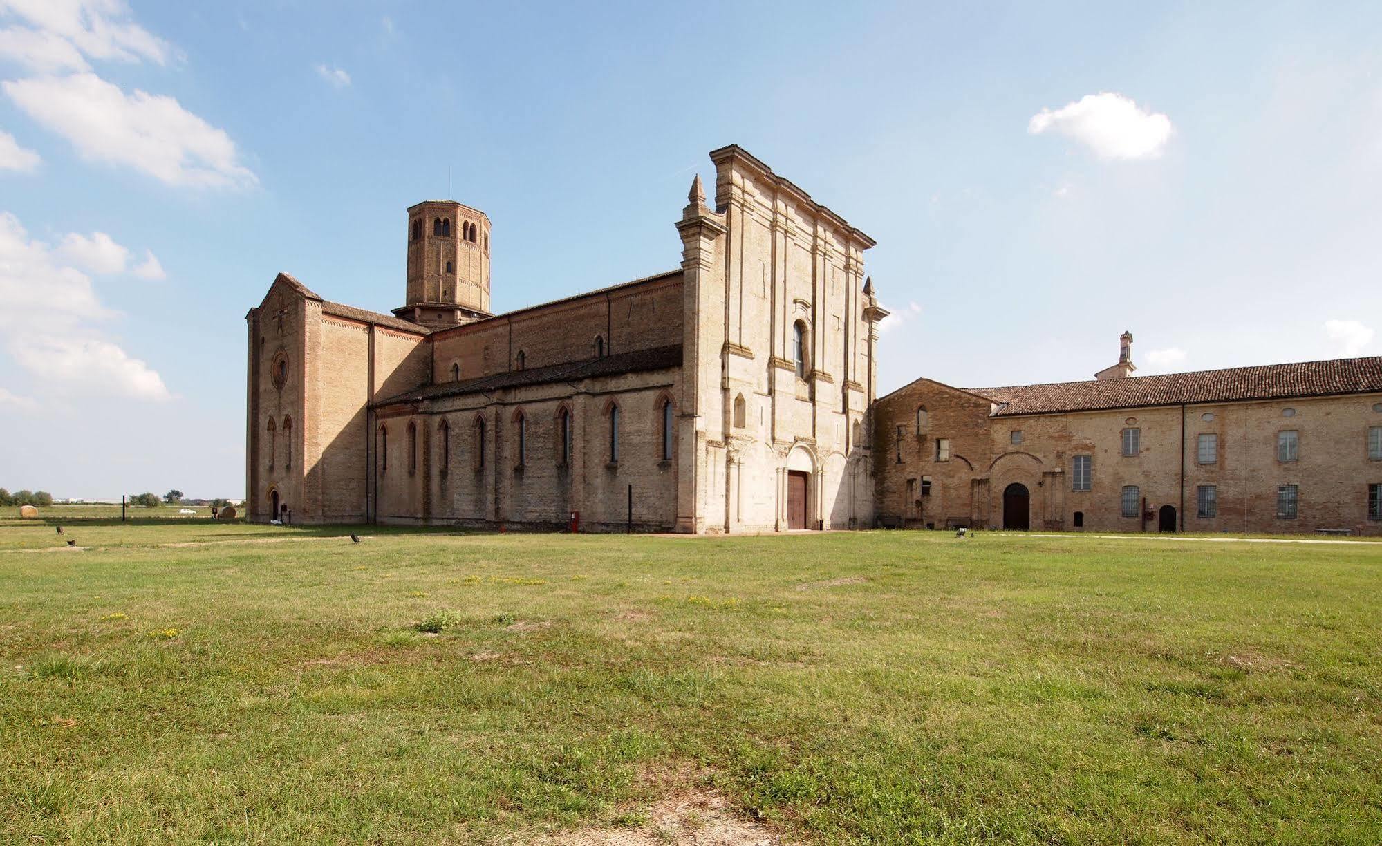 Locanda Abbazia Di Valserena - Csac Hotel Parma Buitenkant foto