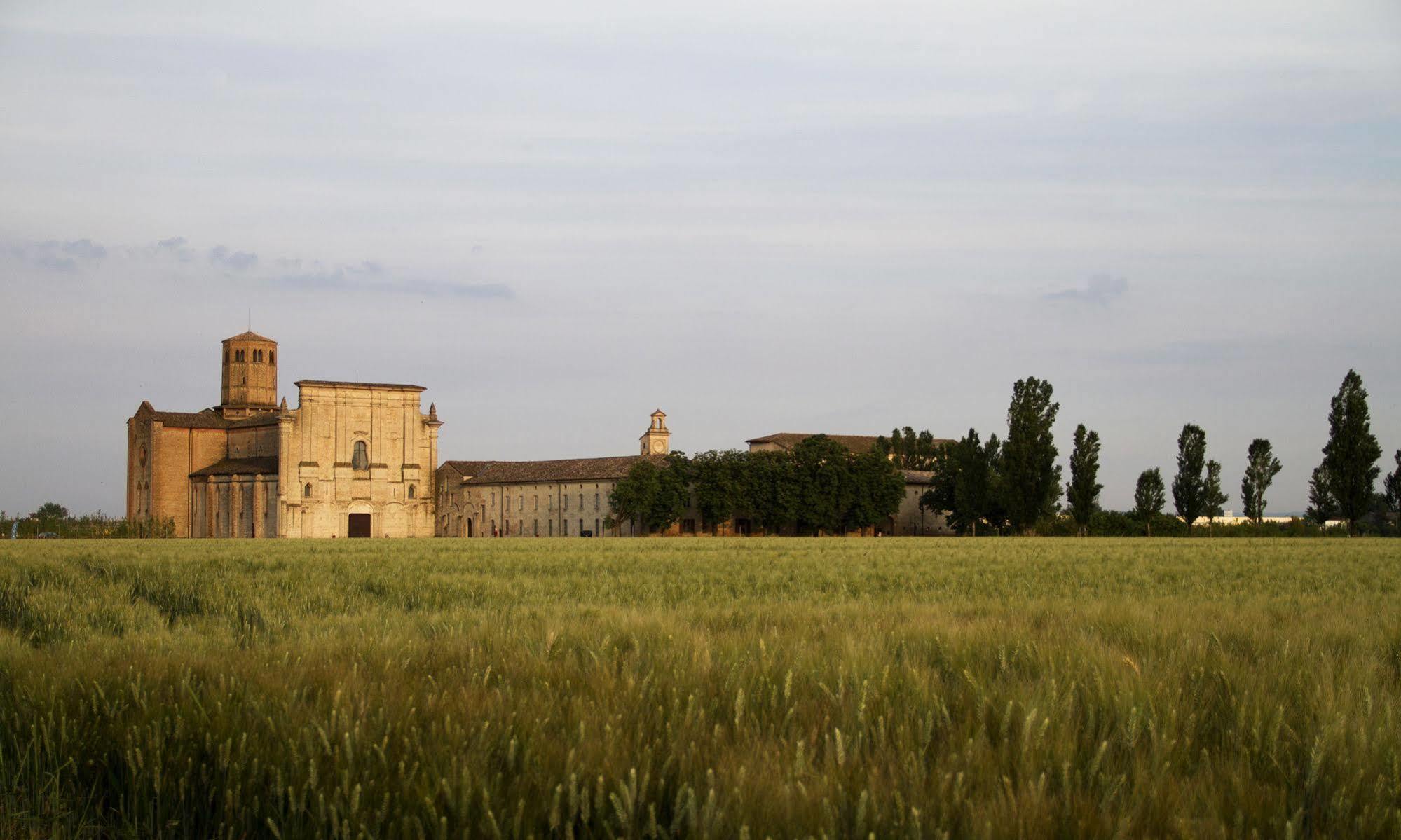 Locanda Abbazia Di Valserena - Csac Hotel Parma Buitenkant foto